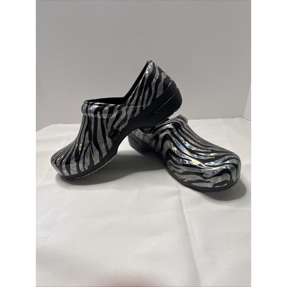 Anywhere Clogs Women’s Slip-On Slip Resistant Size 9 - Picture 8 of 9